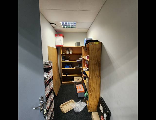 165M² OFFICE TO LET IN MORNINGSIDE